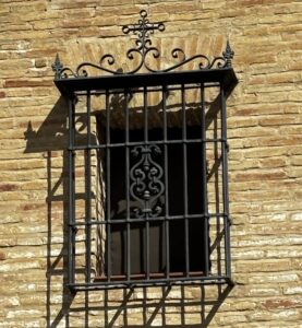 detalle de herrajes en Arjonilla jaen