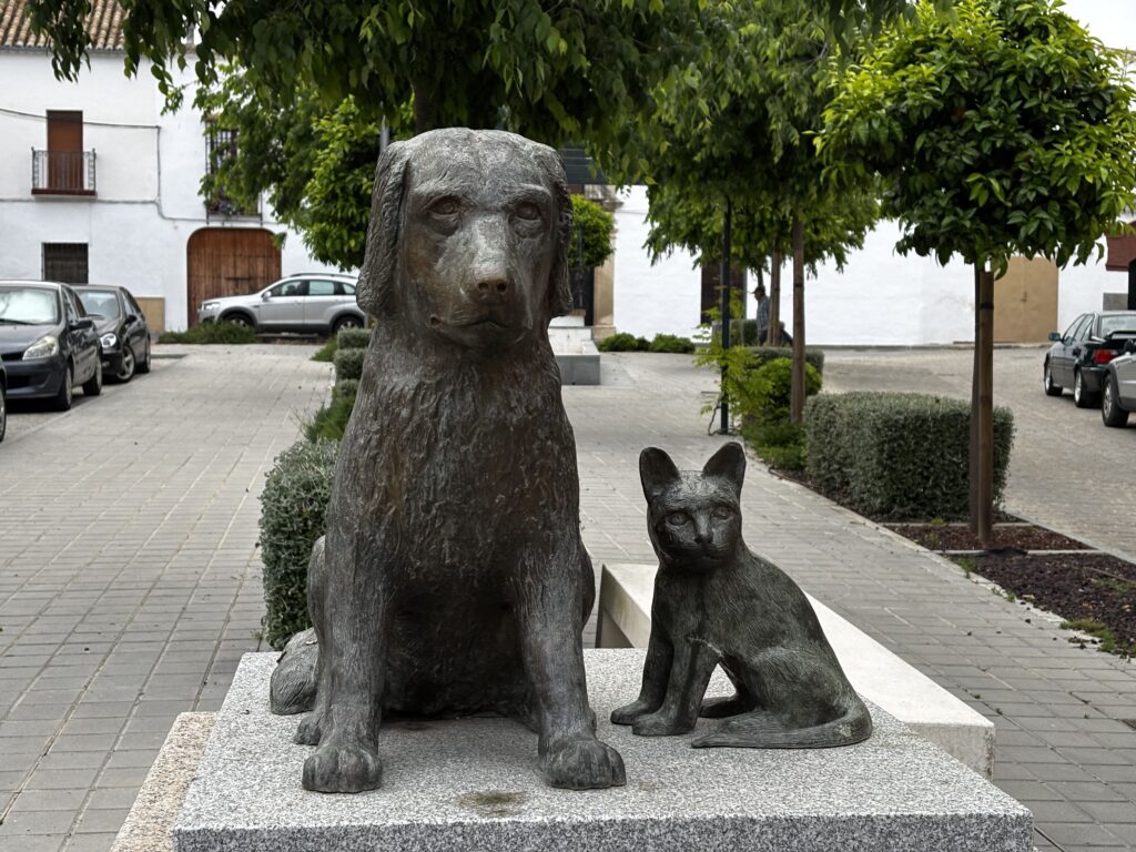 Lopera esculturas de las mascotas curiosidades
