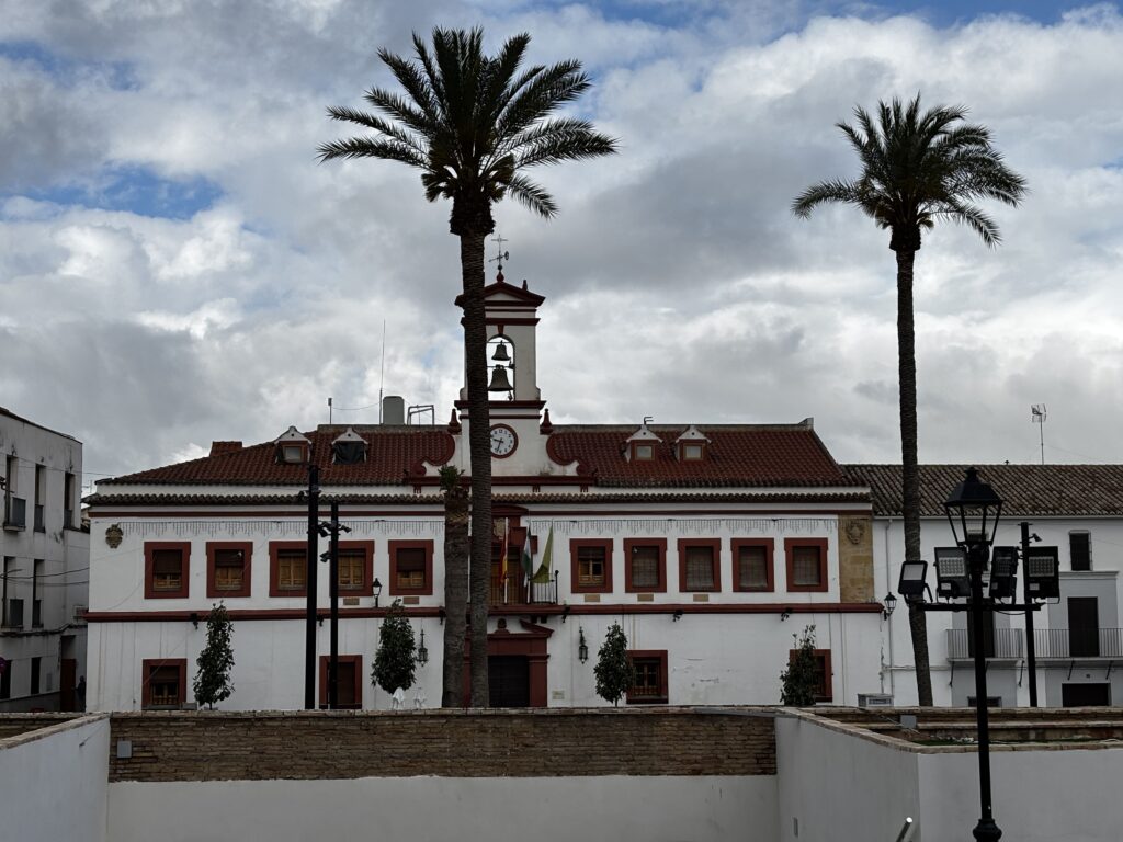 que ver en Lopera el ayuntamiento